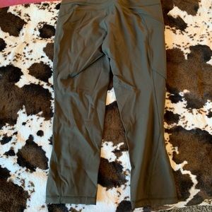 Lululemon Army Green Crop